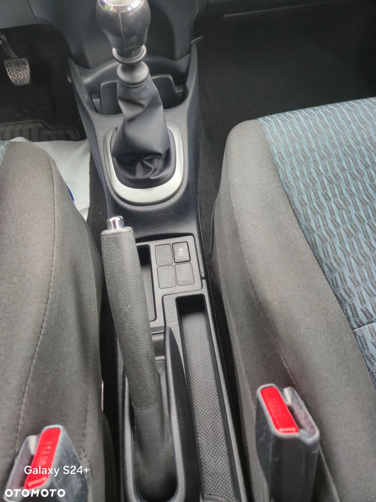 Toyota Yaris 1.33 VVT-i Life - 12