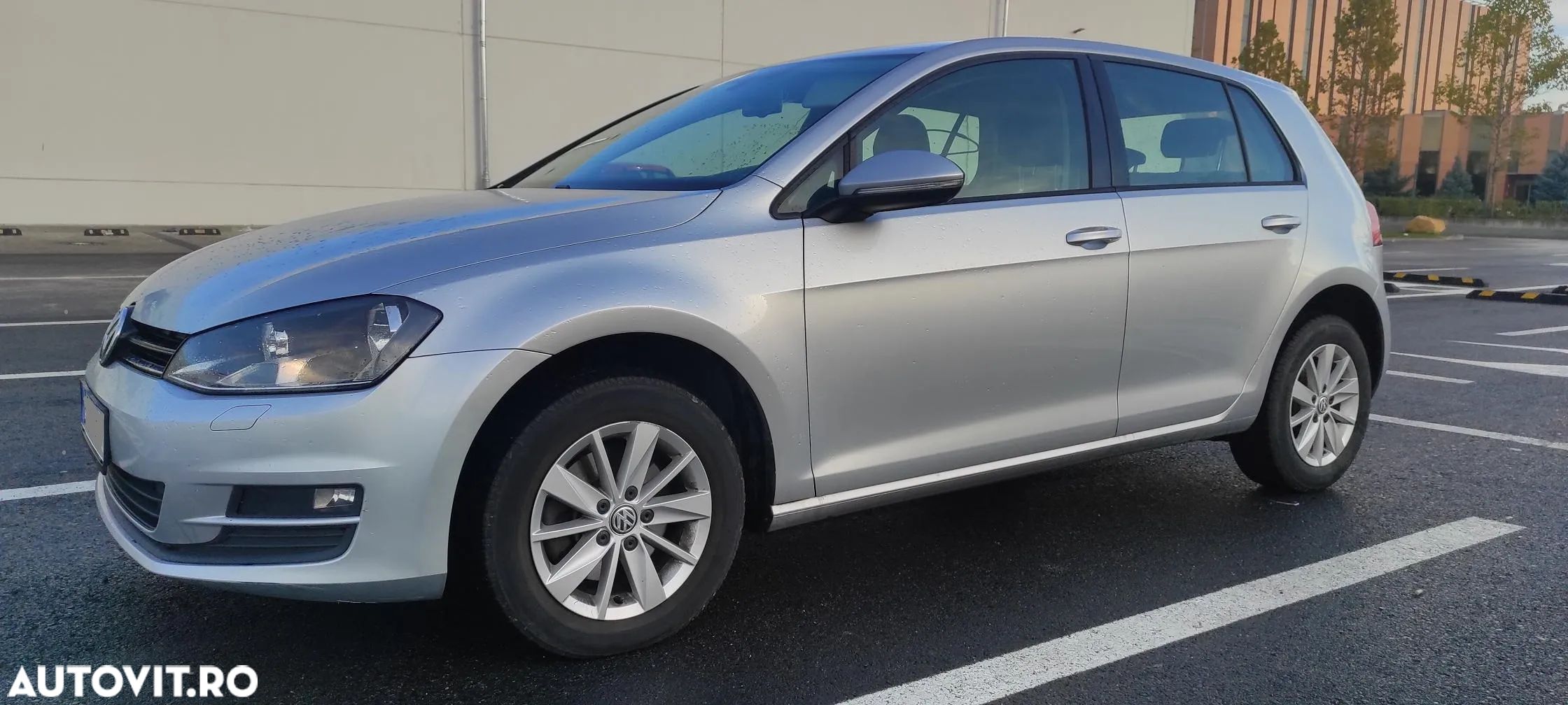 Volkswagen Golf 1.6 TDI DPF BMT Comfortline - 1