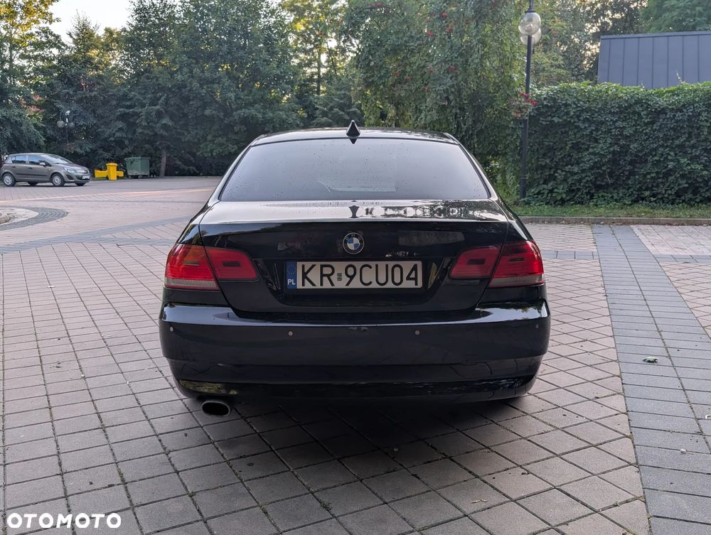 BMW Seria 3 320d - 12