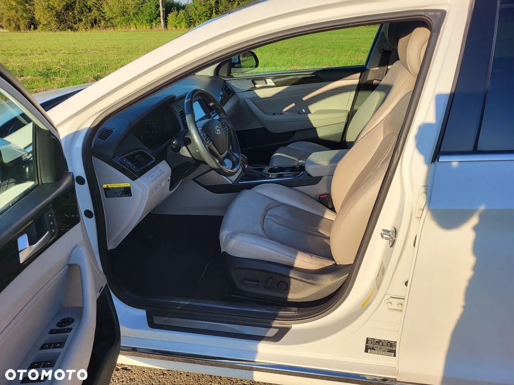 Hyundai Sonata - 11