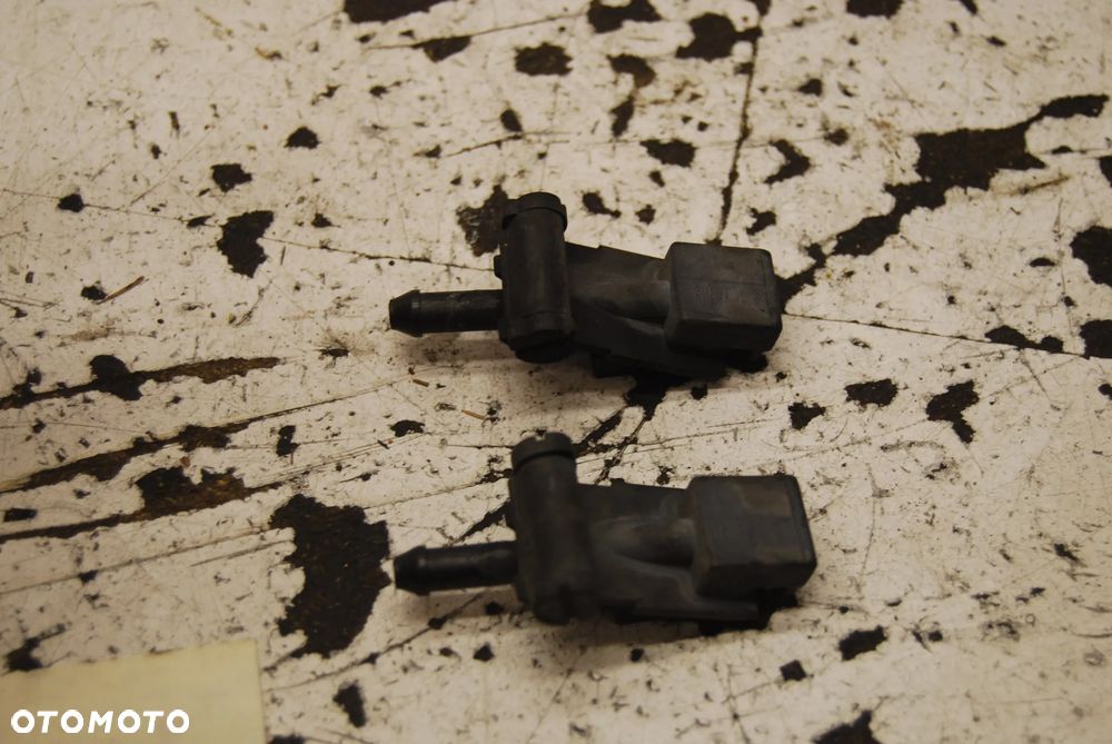 DYSZA SPRYSKIWACZA 3B0955985C VW GOLF IV PASSAT B5 - 2