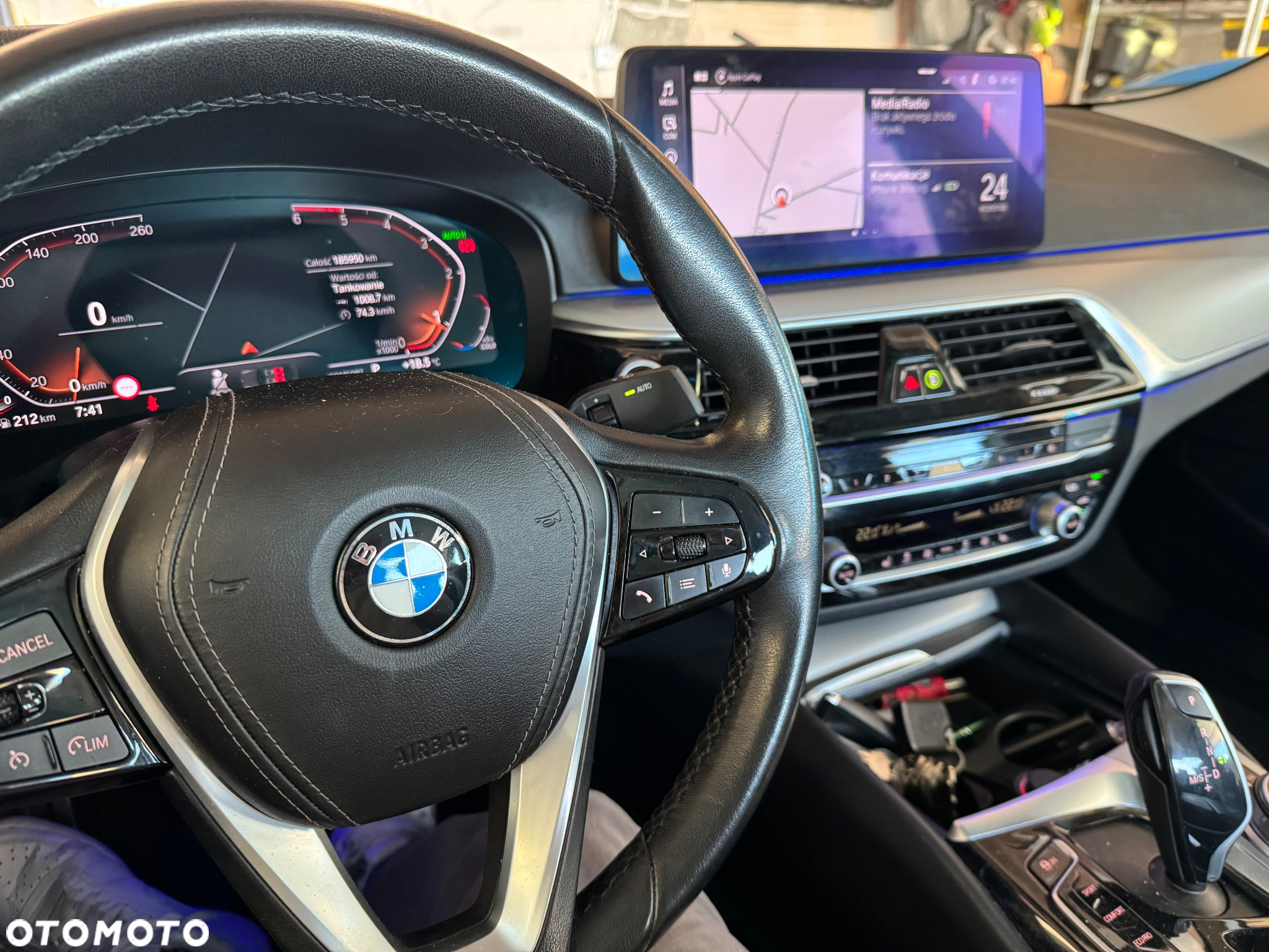 BMW Seria 5 518d - 7