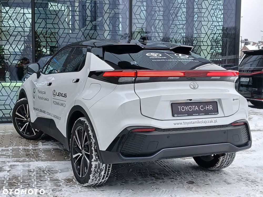 Toyota C-HR - 11