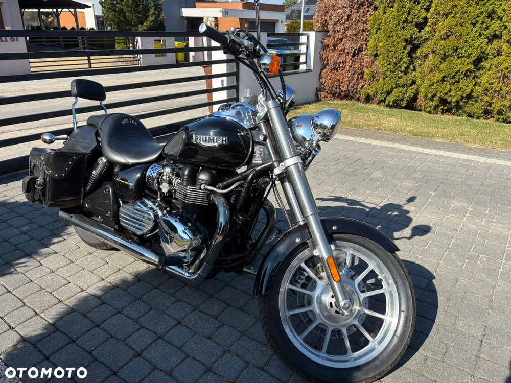 Triumph America - 4