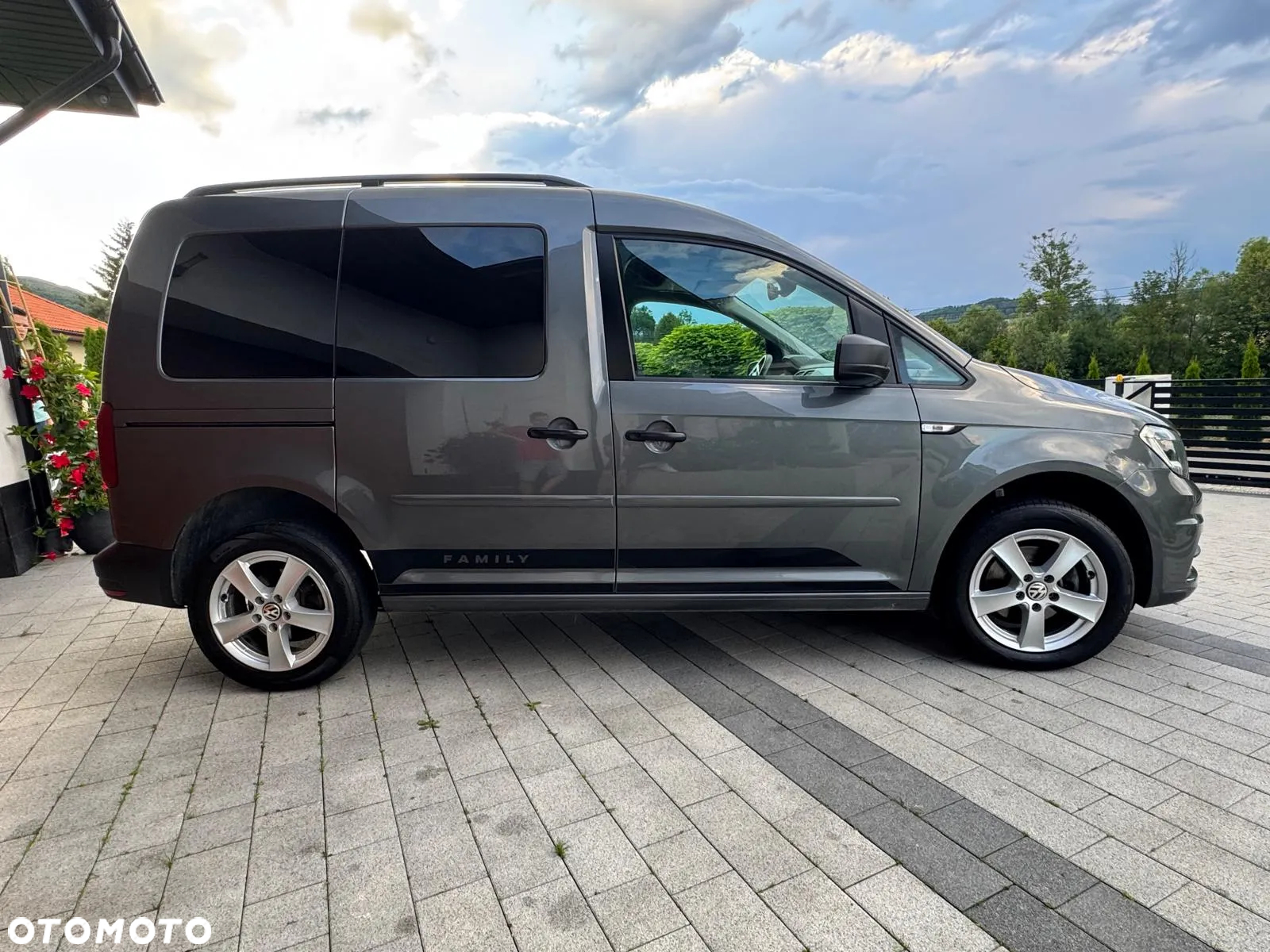 Volkswagen Caddy 2.0 TDI - 24
