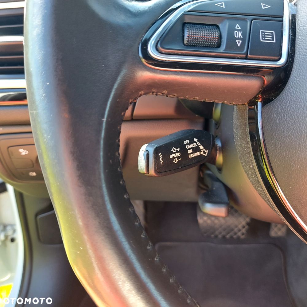 Audi A6 Avant 2.0 TDI ultra S tronic - 26