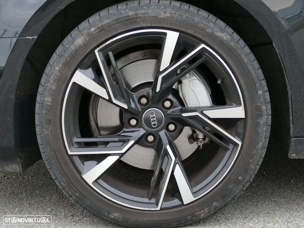 Audi A4 Avant 40 TDI Sport S tronic - 6