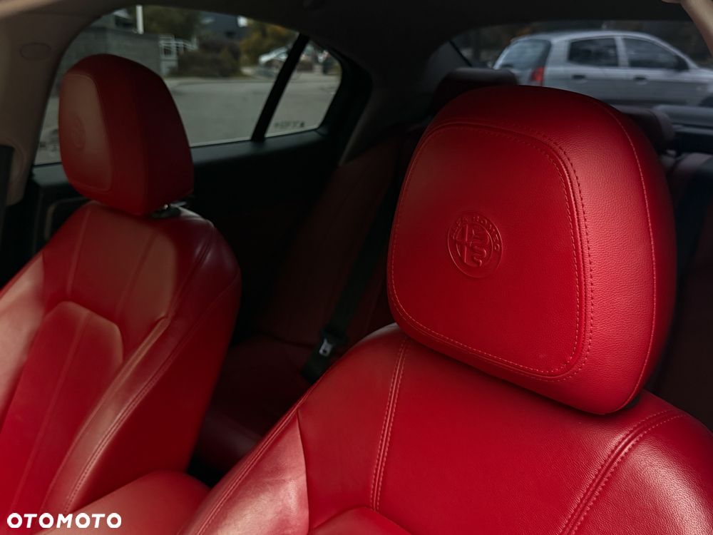 Alfa Romeo Giulia - 22