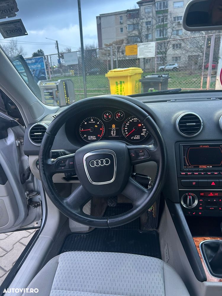 Audi A3 2.0 TDI Sportback DPF Ambiente - 11