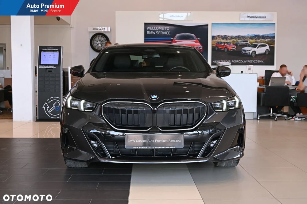 BMW Seria 5 520i mHEV - 3