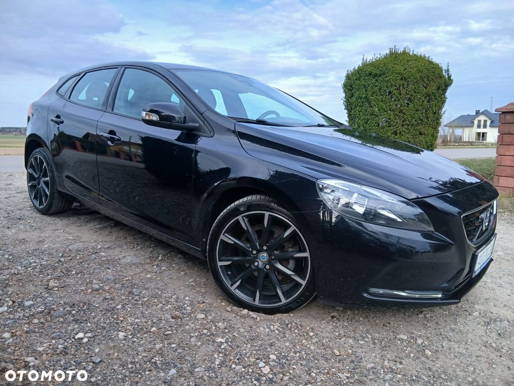 Volvo V40 D2 - 10