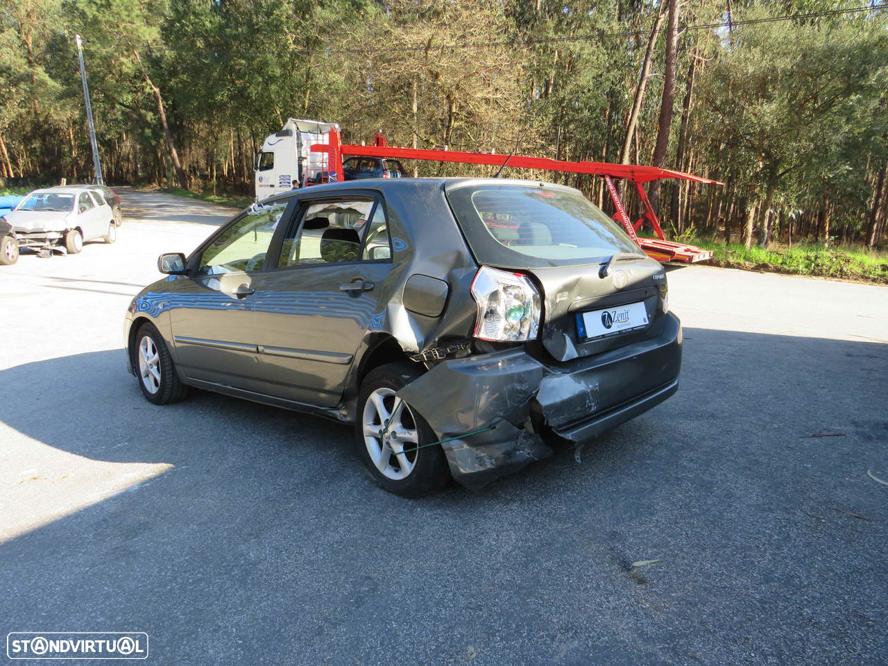 Toyota Corolla 1.4 D (90cv) de 2005 - Peças Usadas (8126) - 3