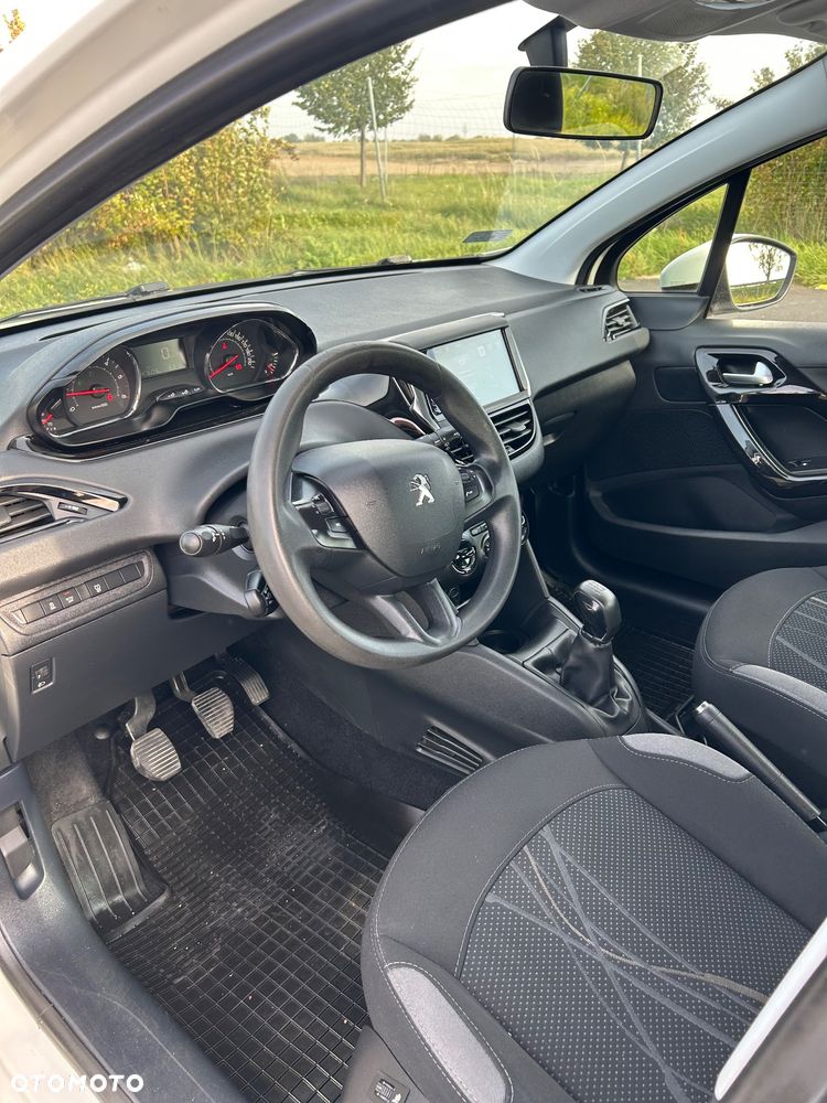 Peugeot 208 1.6 e-HDi Active STT - 6