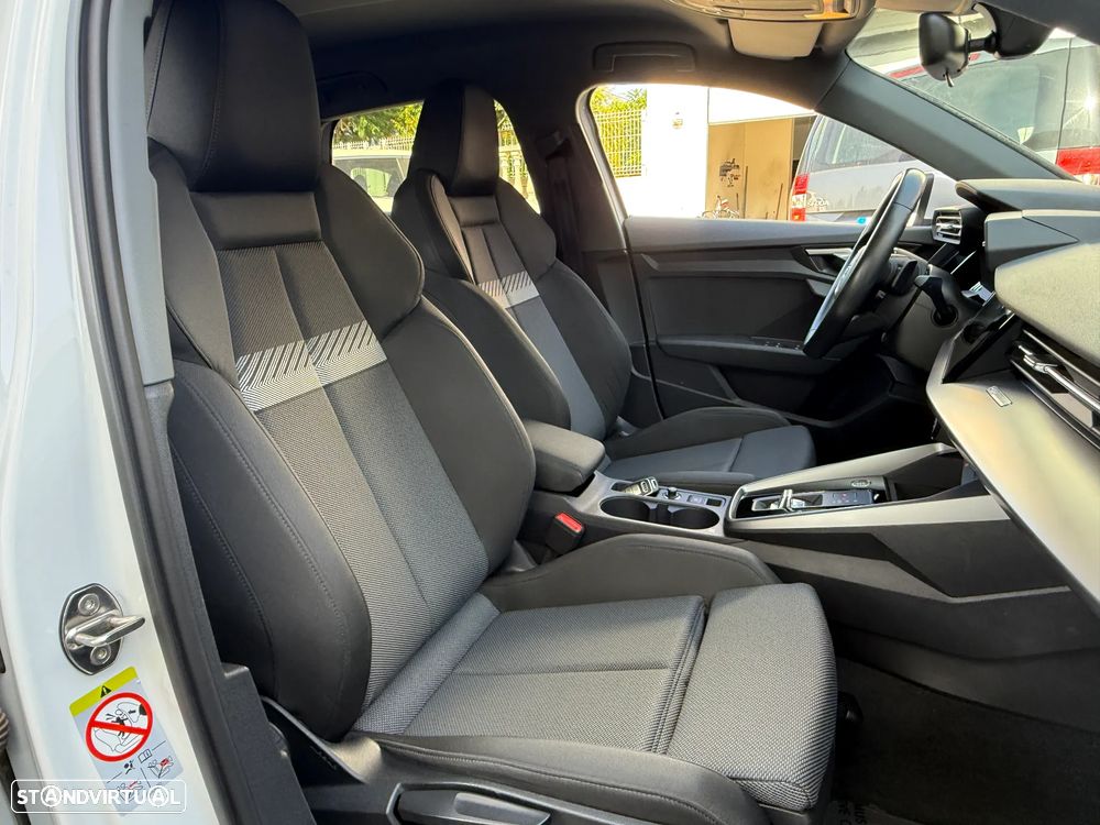 Audi A3 Sportback 30 TDI S line S tronic - 25