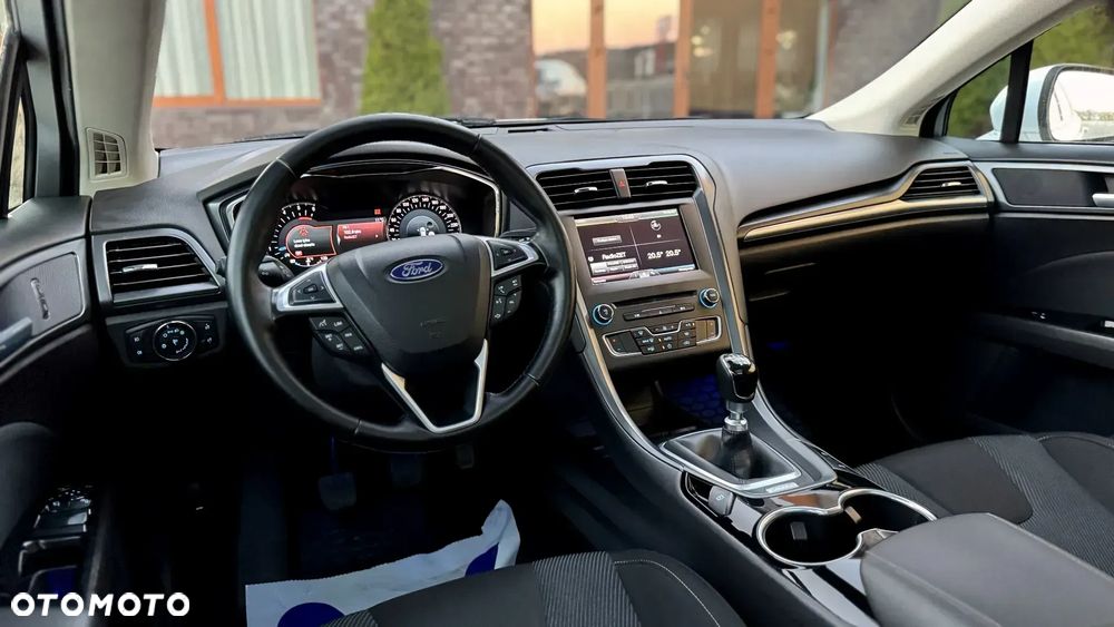 Ford Mondeo 2.0 TDCi Start-Stopp Titanium - 26