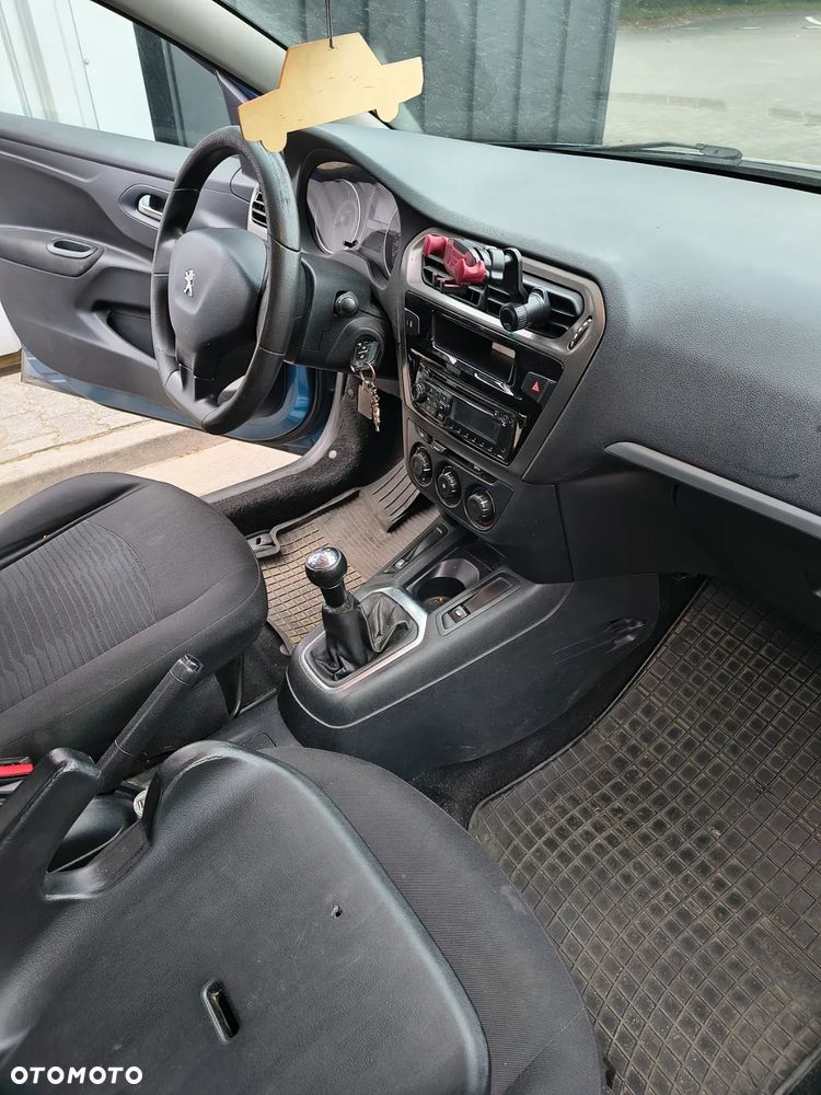Peugeot 301 1.6 HDi Active - 12