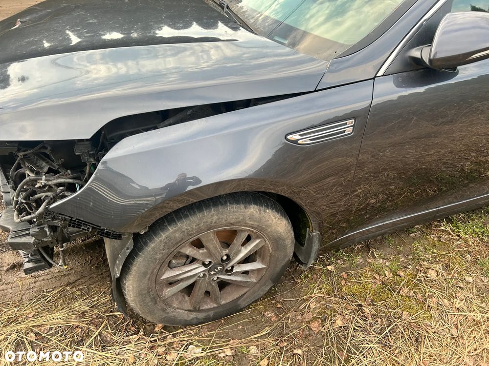 Kia Optima 2.0 L - 2
