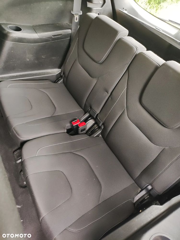 Ford S-Max 2.0 TDCi Trend - 12
