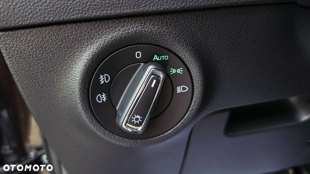 Skoda Karoq 1.5 TSI ACT 4x2 Sportline DSG - 22