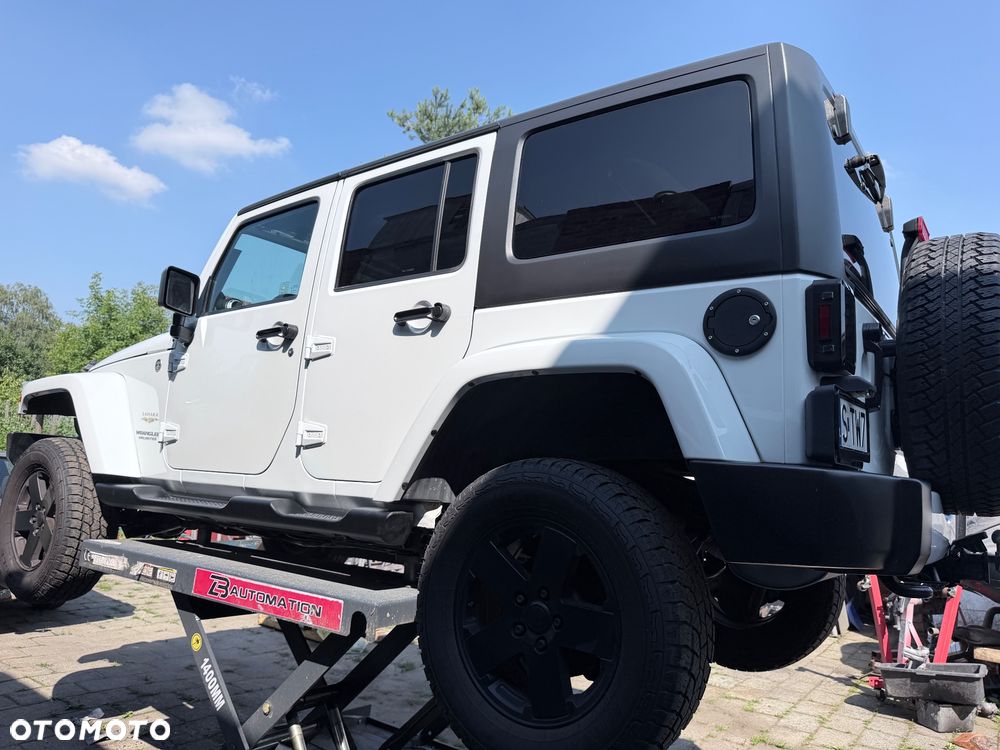 Jeep Wrangler 3.6 Unlim Sahara - 22