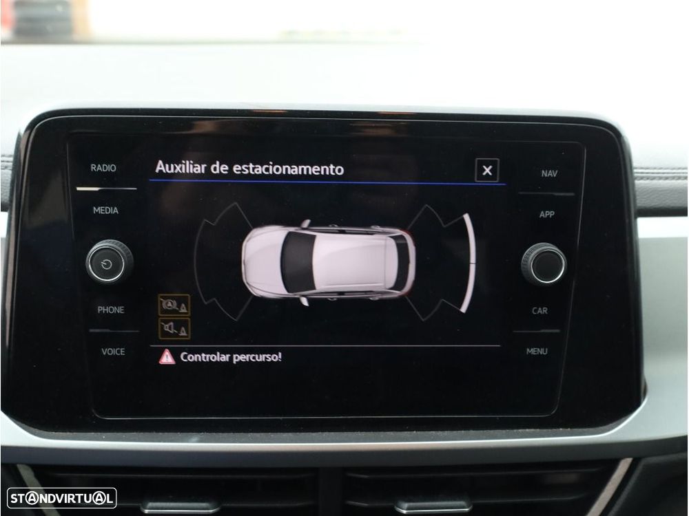 VW T-Roc 1.0 TSI Urban - 23