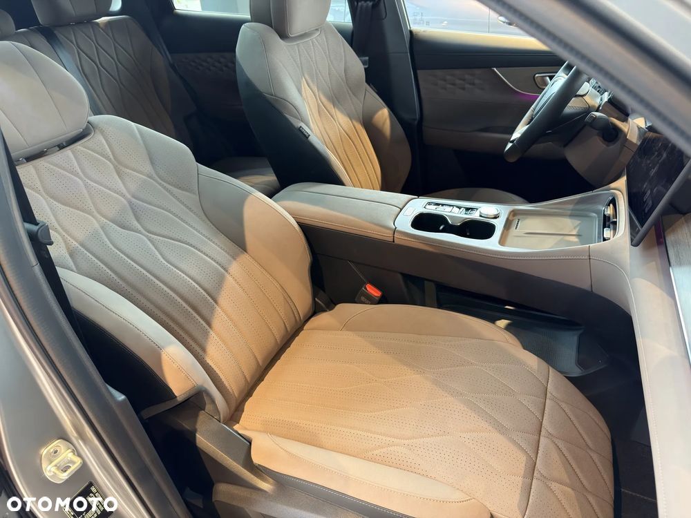 Chery Tiggo 8 1.5 T-GDI Super Hybrid Prestige DCT - 33
