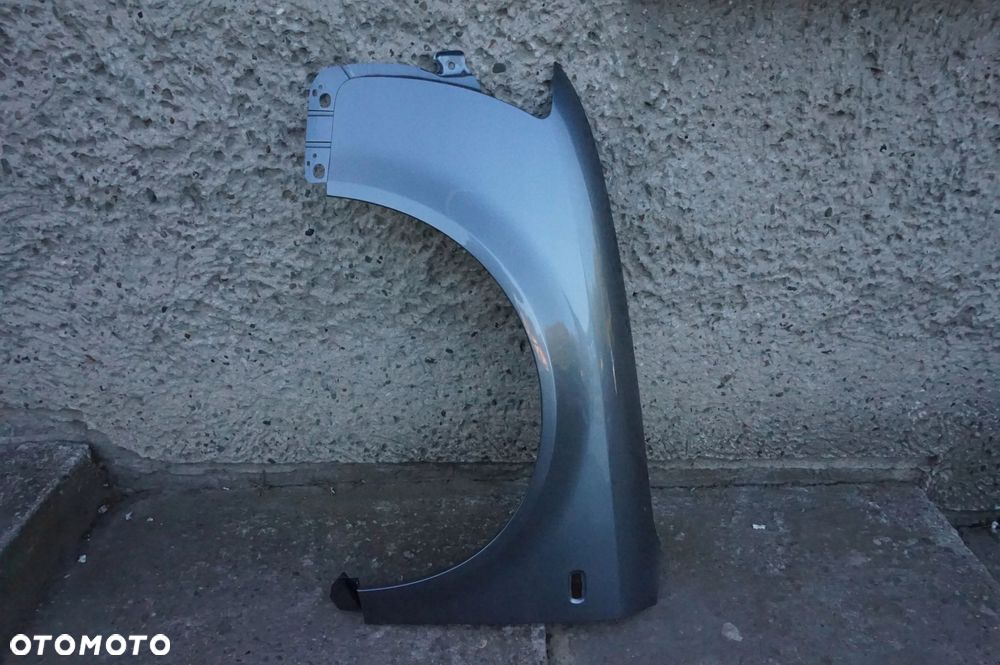 BŁOTNIK PRZEDNI LEWY AUDI A4 B6 LY7L 00/04r - 2