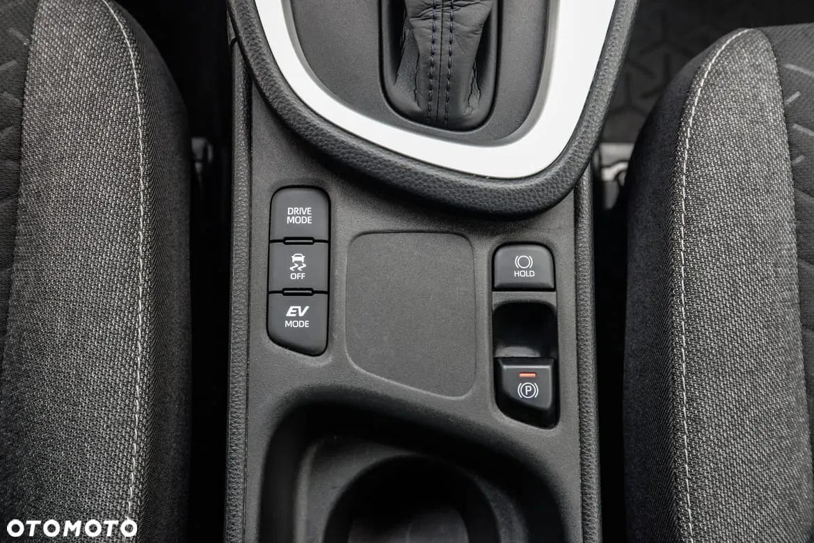 Toyota Yaris Hybrid 116 1.5 VVT-i Comfort - 4