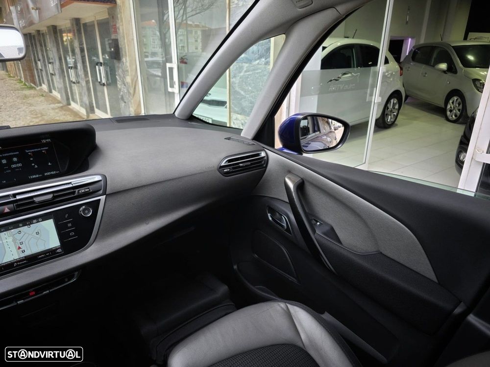 Citroën C4 Grand Picasso BlueHDi 120 SHINE - 17