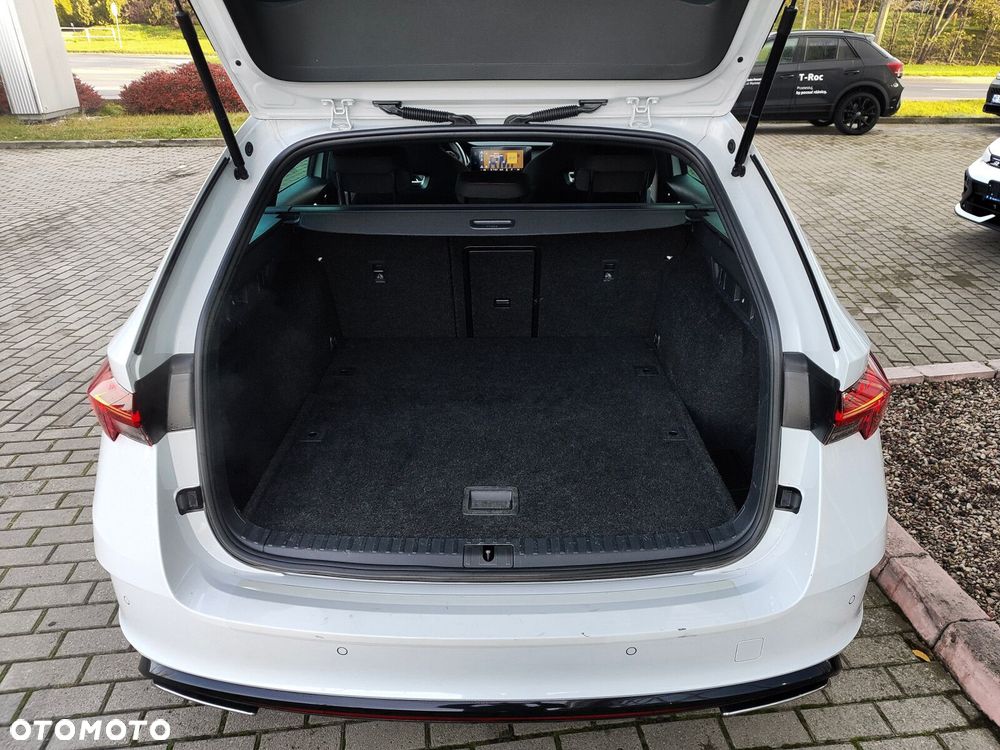 Skoda Octavia 2.0 TDI RS DSG - 36