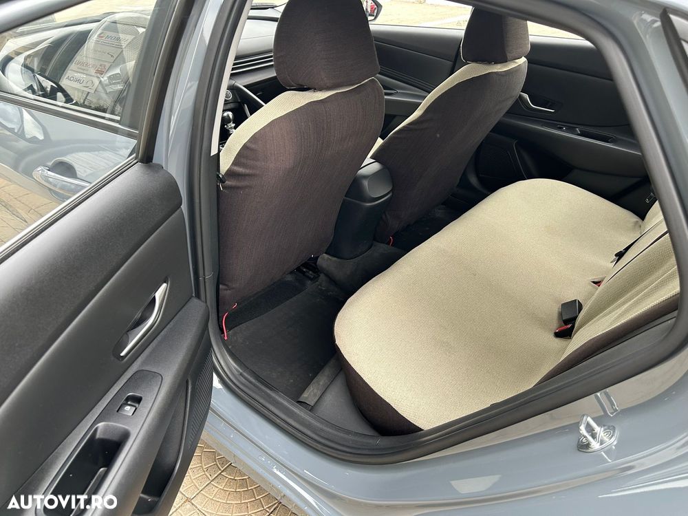 Hyundai Elantra 1.6 l 123 CP 6MT Classic - 9