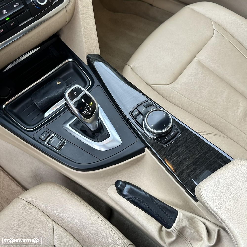 BMW 320 d Auto Line Luxury - 20