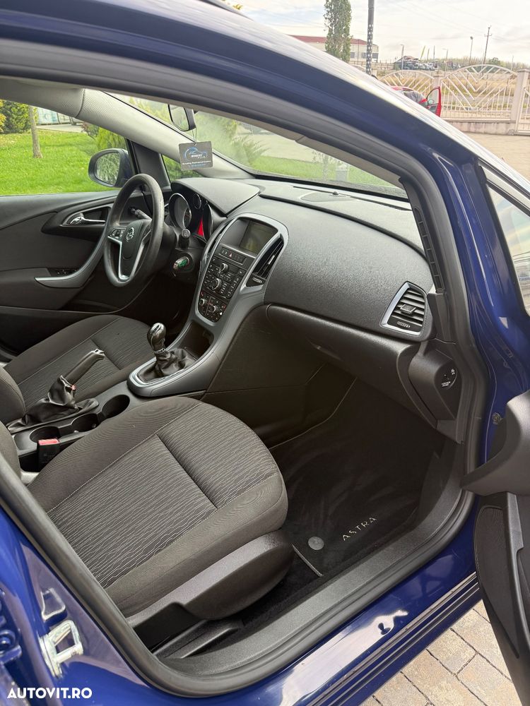 Opel Astra 1.7 CDTI ECOTEC Cosmo - 18