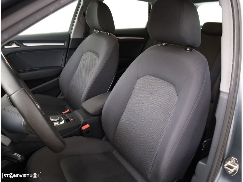 Audi A3 Sportback 30 TDI - 24