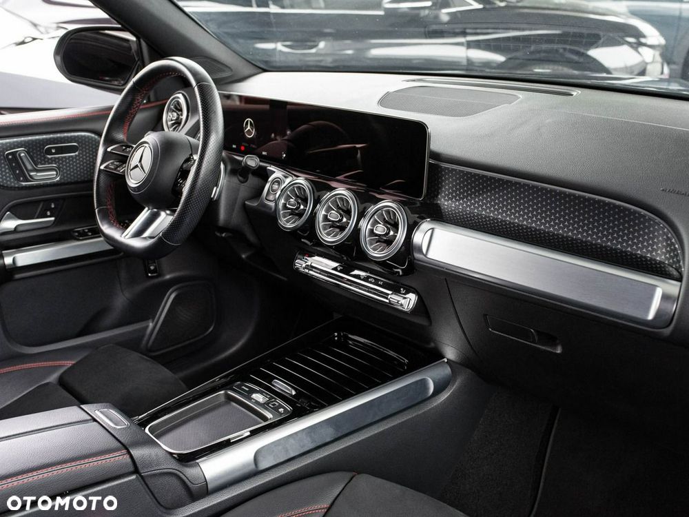 Mercedes-Benz GLB 200 d 4-Matic 8G-DCT - 33