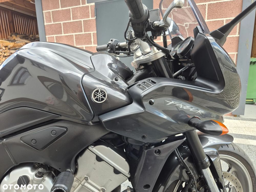Yamaha FZ - 20