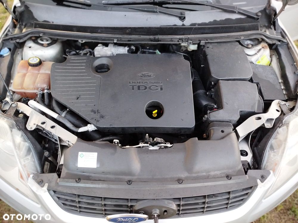 Ford Focus 1.8 TDCi Ambiente - 8