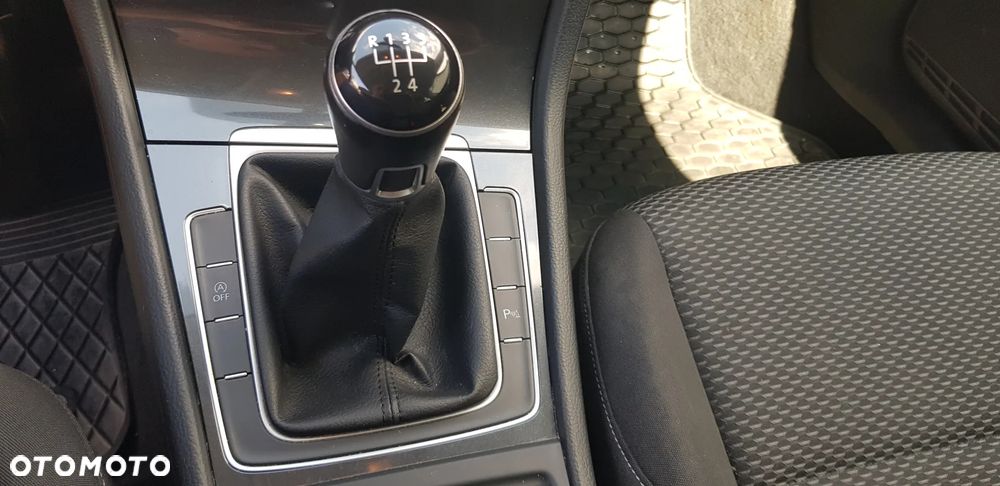 Volkswagen Golf 1.6 TDI BMT Trendline EU6 - 16