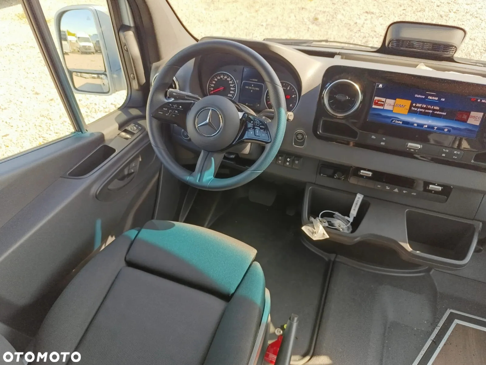 Mercedes-Benz Sprinter 519 - 14