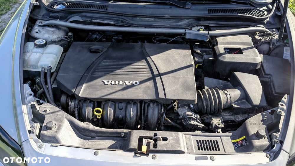 Volvo C30 2.0 Momentum - 28