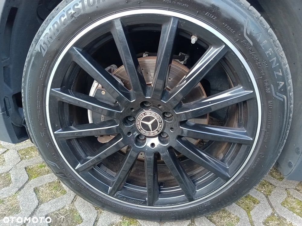 Mercedes-Benz GLA 200 d 4-Matic AMG Line - 40