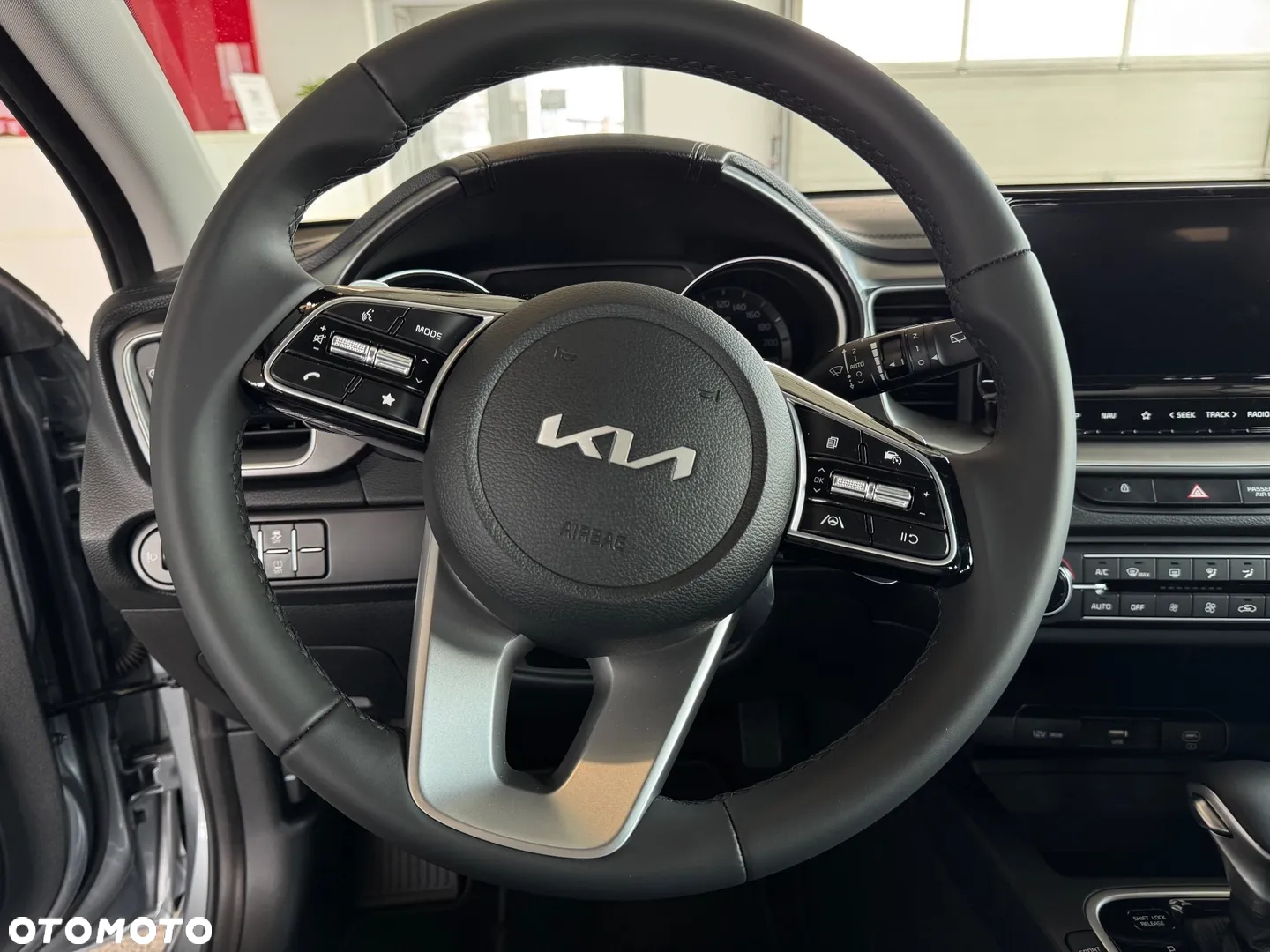 Kia Ceed 1.5 T-GDI M DCT - 11