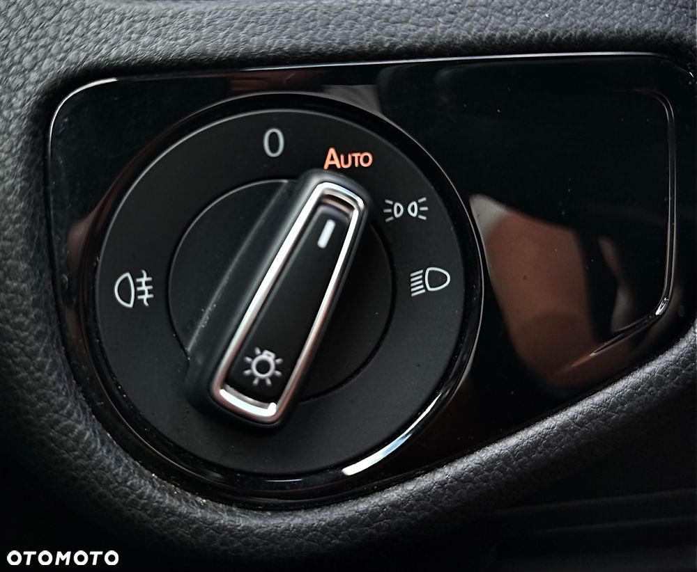 Volkswagen Golf GTI (BlueMotion Technology) DSG - 12