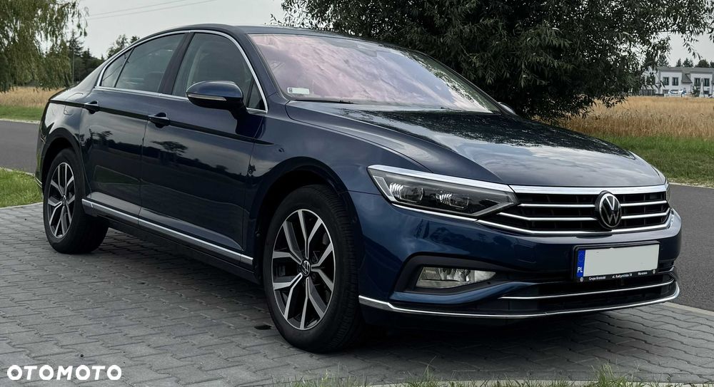 Volkswagen Passat - 2