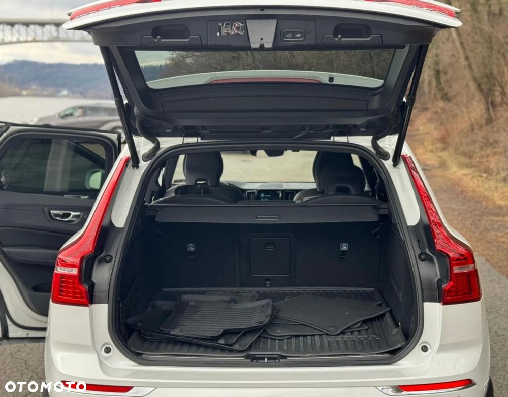 Volvo XC 60 B5 B AWD Geartronic Inscription - 5