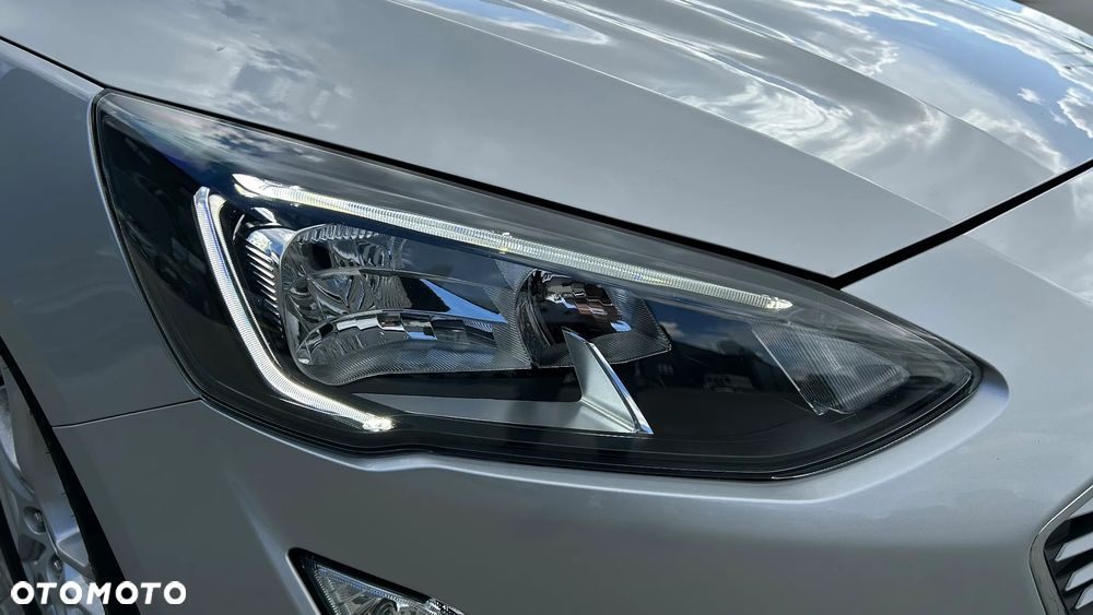 Ford Focus 1.0 EcoBoost Trend - 26