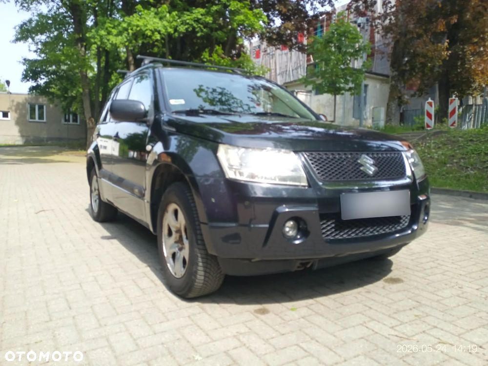 Suzuki Grand Vitara 2.0 - 3