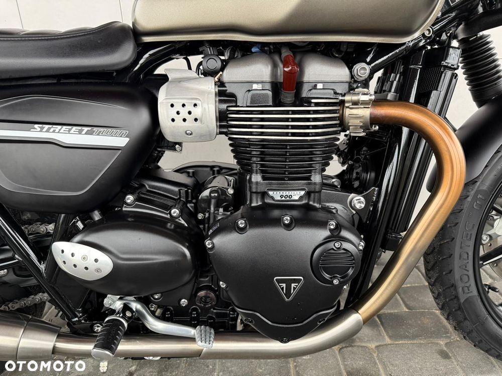 Triumph Street Twin - 19