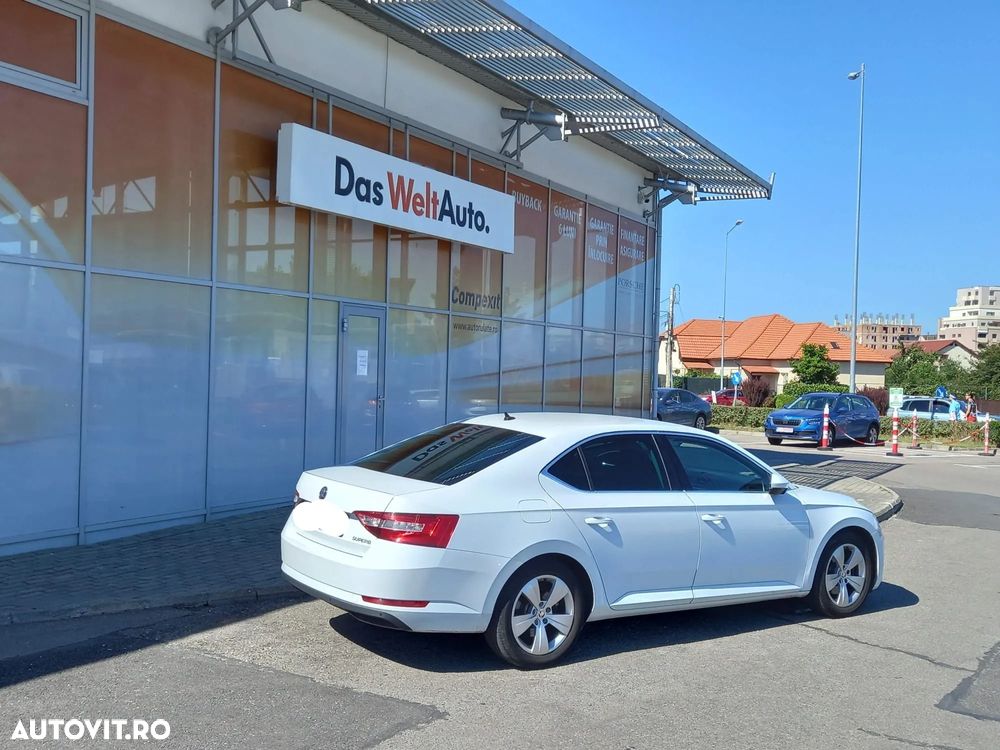 Skoda Superb 2.0 TDI DSG Style - 7