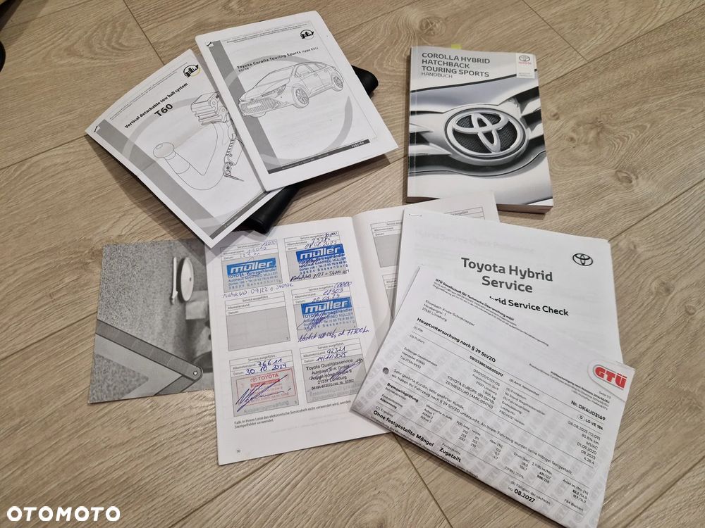 Toyota Corolla 2.0 Hybrid Executive - 40